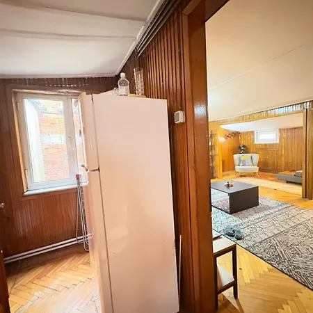 Bohemian Flat, 2br, In Taksim Square, Beyoglu * Istanboel