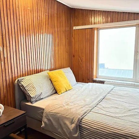 Bohemian Flat, 2br, In Taksim Square, Beyoglu Stambuł