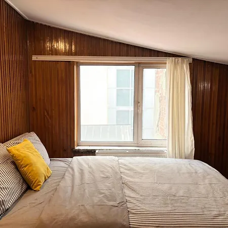 Bohemian Flat, 2br, In Taksim Square, Beyoglu * Istanbul